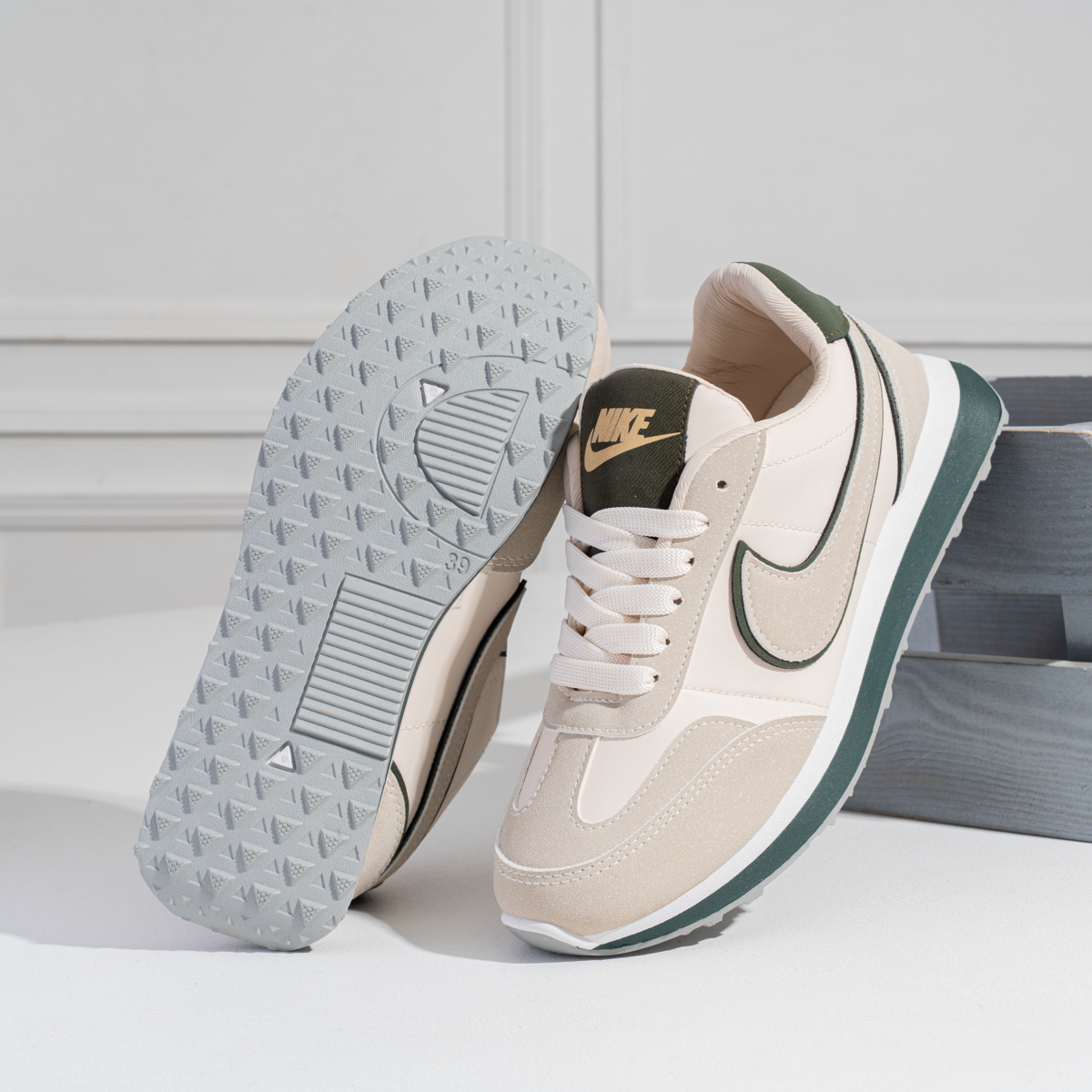 Nike Comfort Sneaker